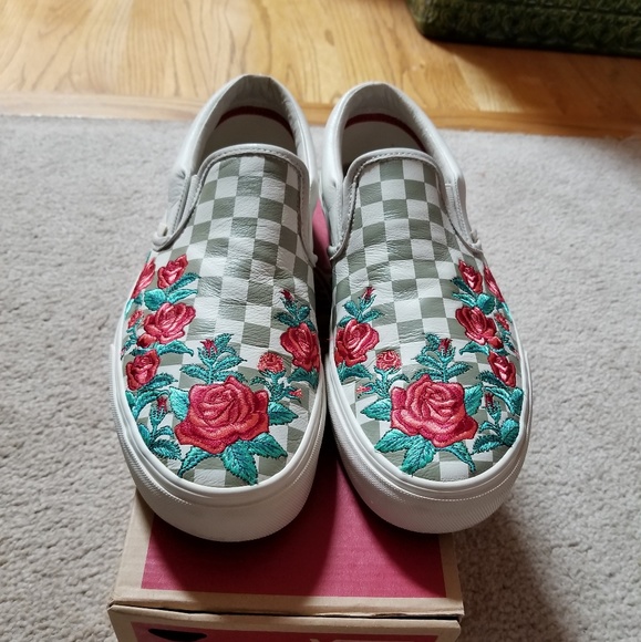 slip on dx rose embroidery